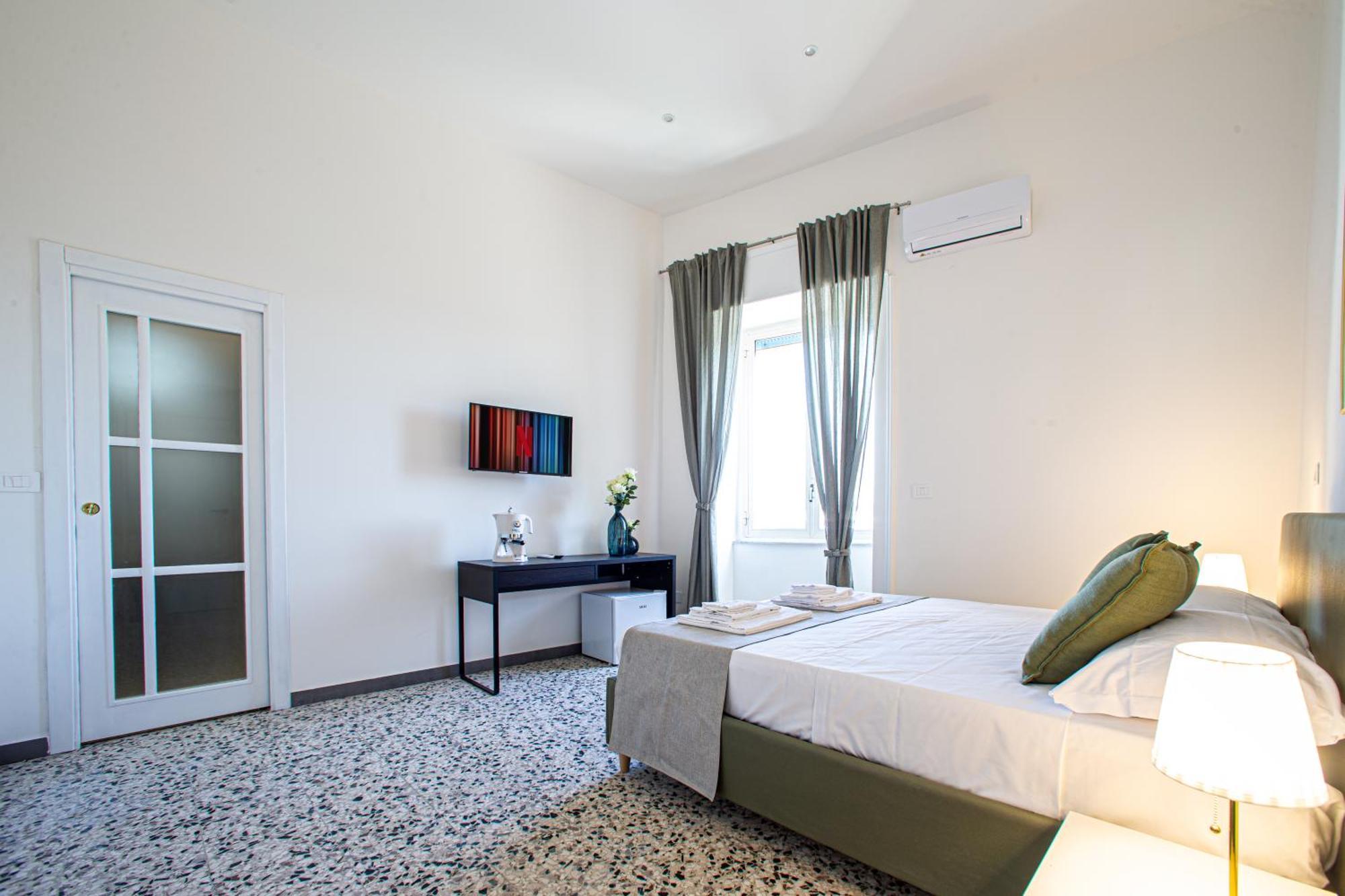 Mh Suites Rooms Apartments Bacoli Εξωτερικό φωτογραφία